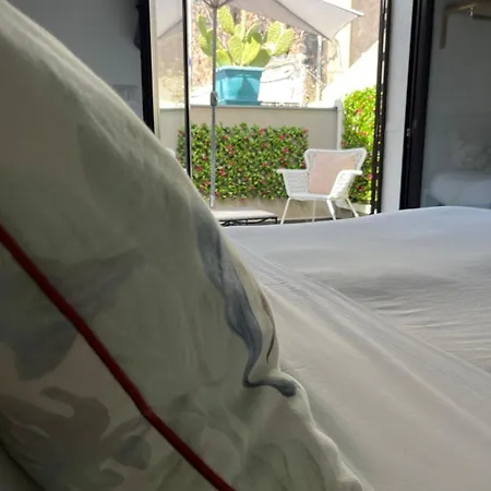 Cafiero House Downtown By Sicily In Apartament Katania